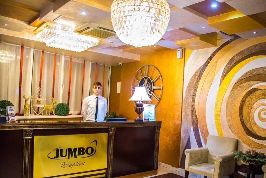 Jumbo Hotel 키시나우 외부 사진